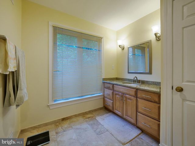 6513 KENHILL RD, Bethesda, MD 20817