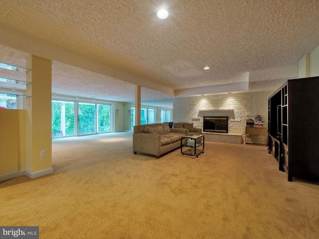 6513 KENHILL RD, Bethesda, MD 20817