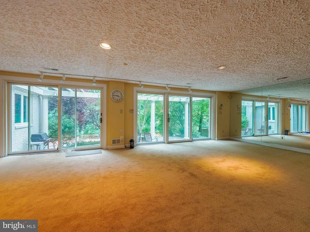 6513 KENHILL RD, Bethesda, MD 20817