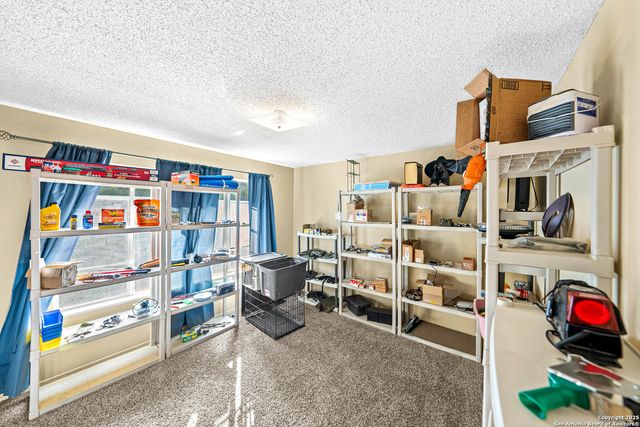 211 Poco Vista, Kerrville, TX 78028