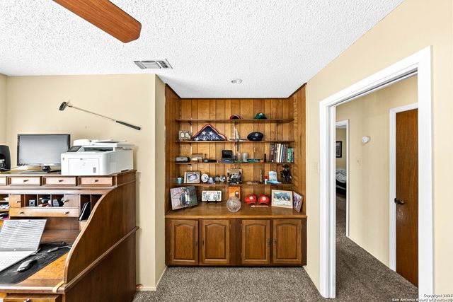 211 Poco Vista, Kerrville, TX 78028