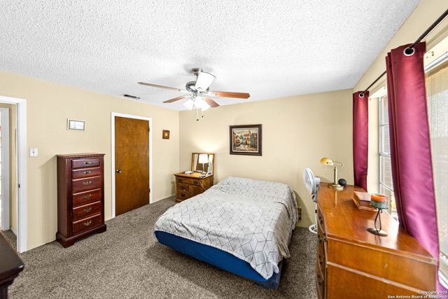 211 Poco Vista, Kerrville, TX 78028