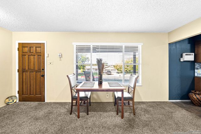 211 Poco Vista, Kerrville, TX 78028