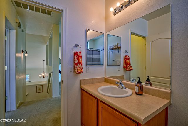 955 W Calle Carasol, Tucson, AZ 85713