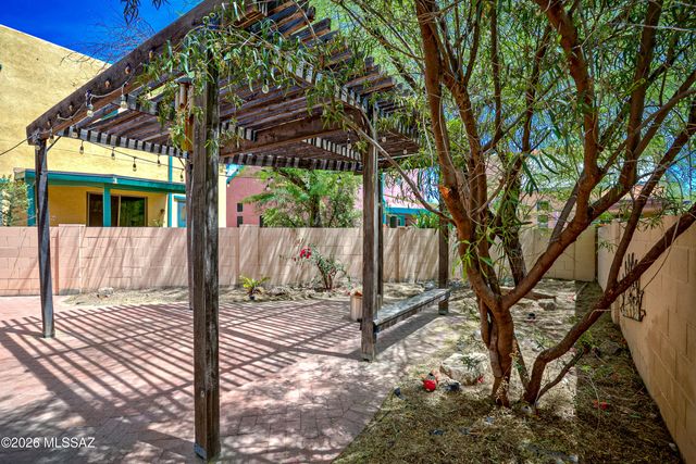 955 W Calle Carasol, Tucson, AZ 85713