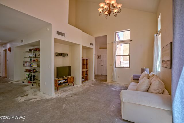 955 W Calle Carasol, Tucson, AZ 85713