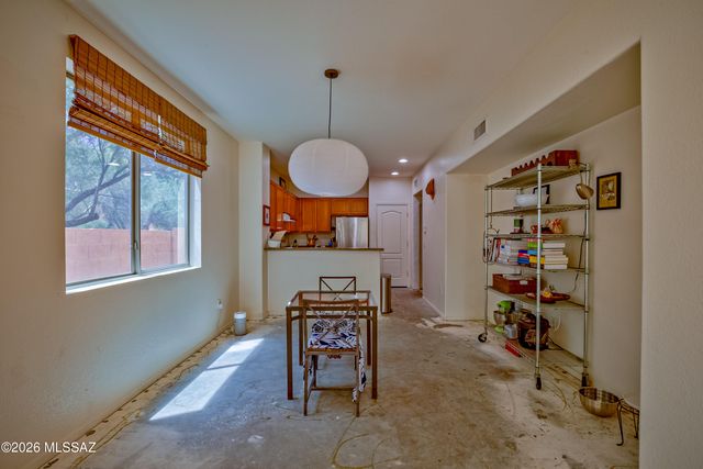 955 W Calle Carasol, Tucson, AZ 85713