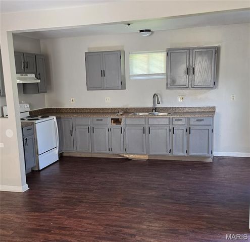 6632 Etzel Avenue, St Louis, MO 63130
