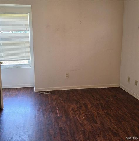 6632 Etzel Avenue, St Louis, MO 63130