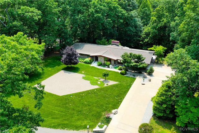 2940 Queenswood Rd, Midlothian, VA 23113