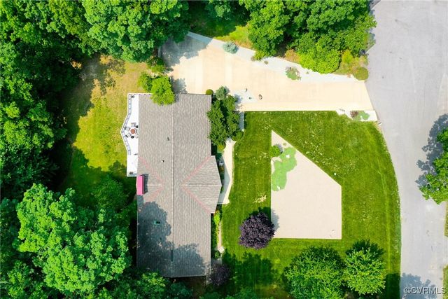 2940 Queenswood Rd, Midlothian, VA 23113