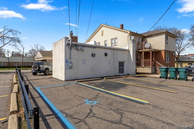 2119 Monroe Street, Dearborn, MI 48124