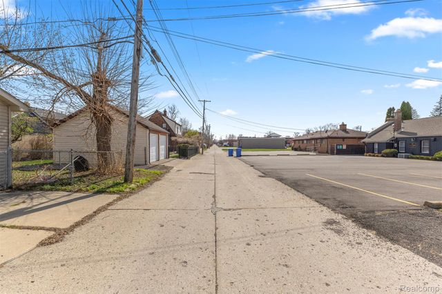 2119 Monroe Street, Dearborn, MI 48124