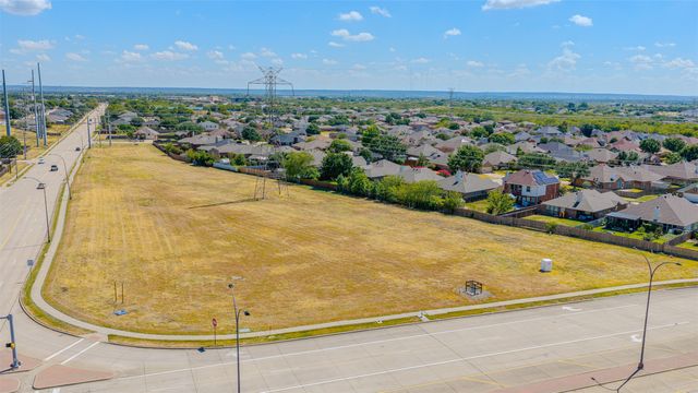 1300 Southeast Parkway, Arlington, TX 76018