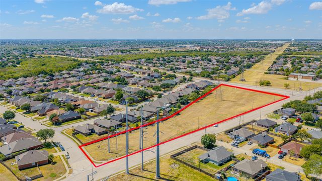 1300 Southeast Parkway, Arlington, TX 76018