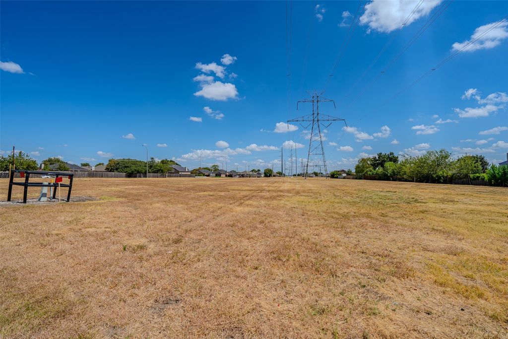 1300 Southeast Parkway, Arlington, TX 76018 — photo 4