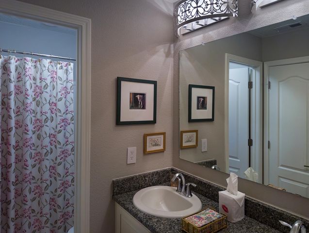 438 Palo Alto Drive NE, Rio Rancho, NM 87124