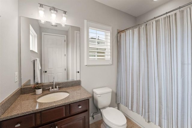 7011 COVINGTON STONE AVENUE, Apollo Beach, FL 33572