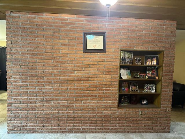 907 W 7th Street, Weslaco, TX 78596