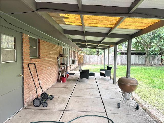 907 W 7th Street, Weslaco, TX 78596