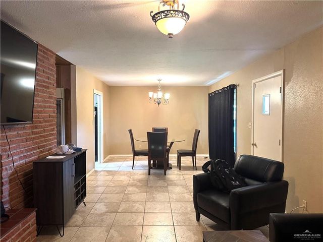 907 W 7th Street, Weslaco, TX 78596