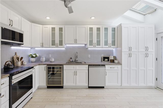 60 Prospect Hill Street, Newport, RI 02840
