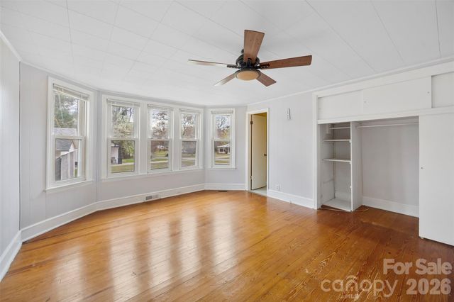 302 S Maple Street, Dallas, NC 28034