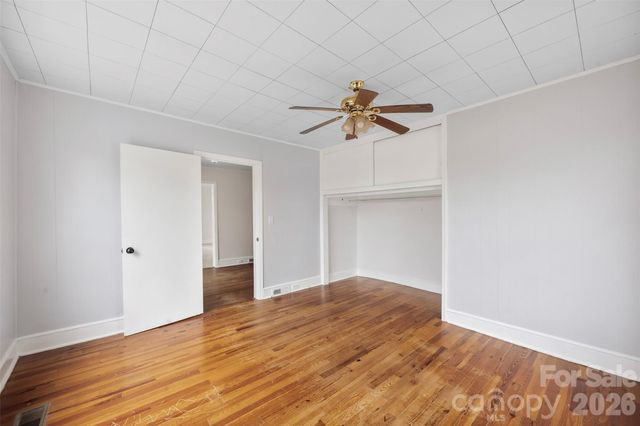 302 S Maple Street, Dallas, NC 28034