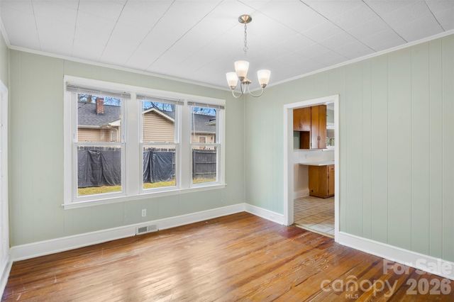 302 S Maple Street, Dallas, NC 28034