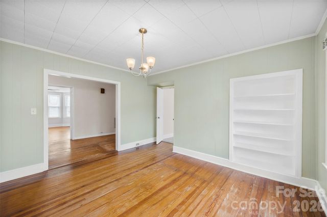 302 S Maple Street, Dallas, NC 28034