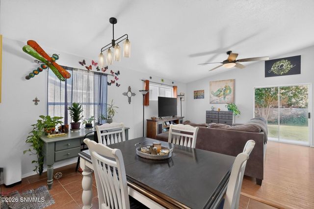 5041 Starlite Court, Las Cruces, NM 88012