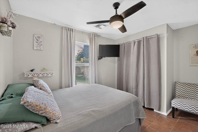 5041 Starlite Court, Las Cruces, NM 88012