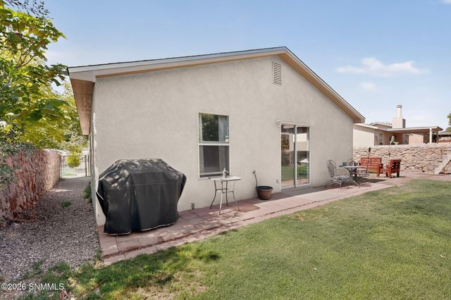 5041 Starlite Court, Las Cruces, NM 88012