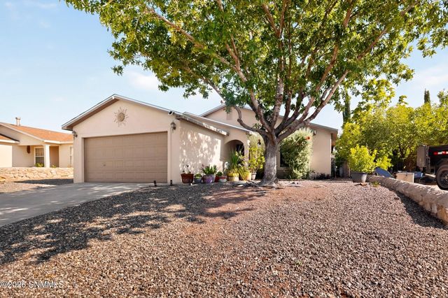 5041 Starlite Court, Las Cruces, NM 88012