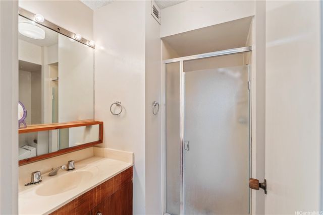 250 Kawaihae Street 10A, Honolulu, HI 96825