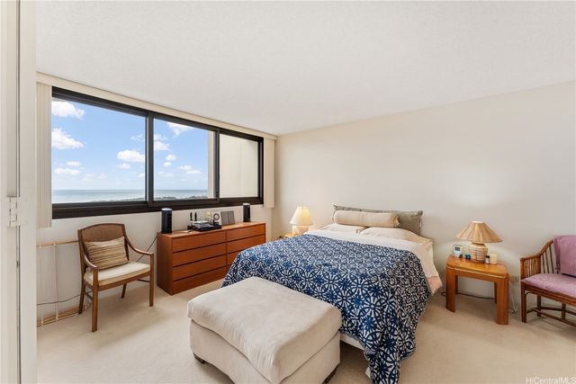 250 Kawaihae Street 10A, Honolulu, HI 96825