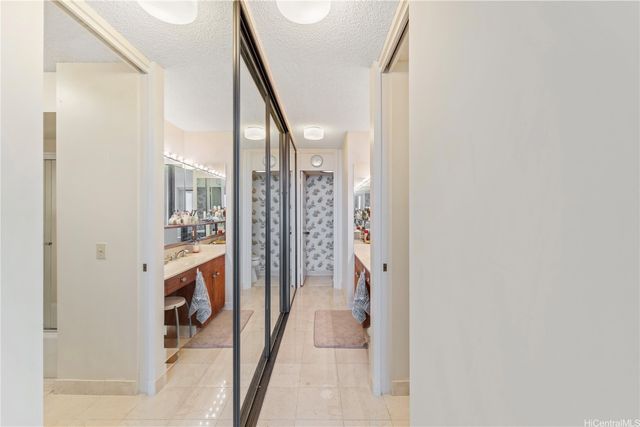 250 Kawaihae Street 10A, Honolulu, HI 96825