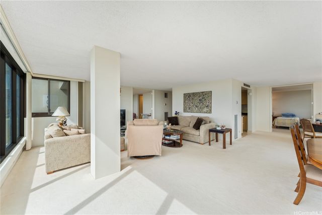250 Kawaihae Street 10A, Honolulu, HI 96825