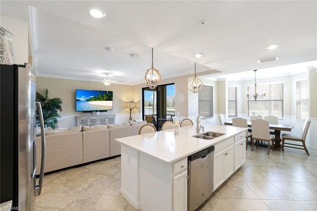 9590 Trevi CT 5313, Naples, FL 34113