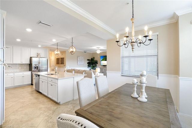 9590 Trevi CT 5313, Naples, FL 34113