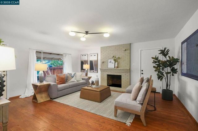 1867 Toyon Dr, Concord, CA 94520