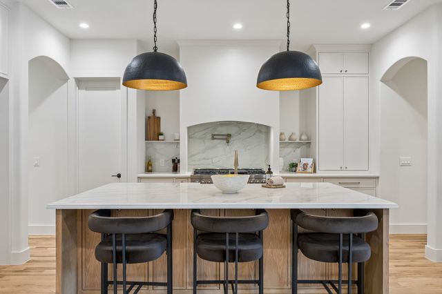 6915 Middle Cove Drive, Dallas, TX 75248