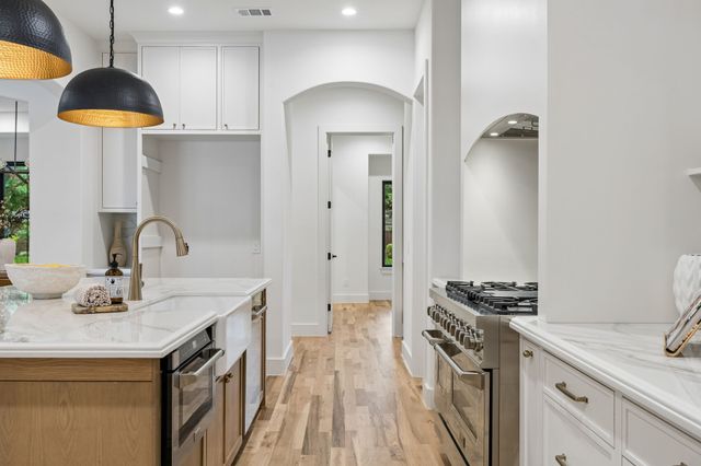 6915 Middle Cove Drive, Dallas, TX 75248