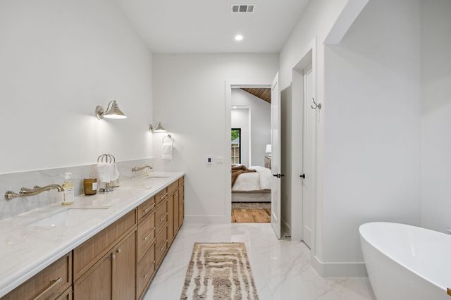 6915 Middle Cove Drive, Dallas, TX 75248