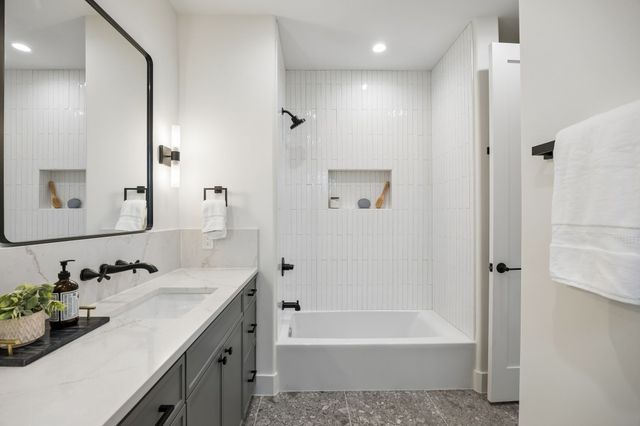 6915 Middle Cove Drive, Dallas, TX 75248