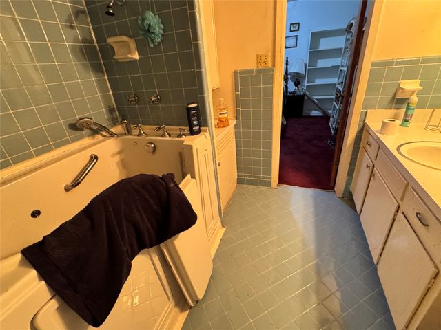 4115 Shoreline Drive, Dallas, TX 75233