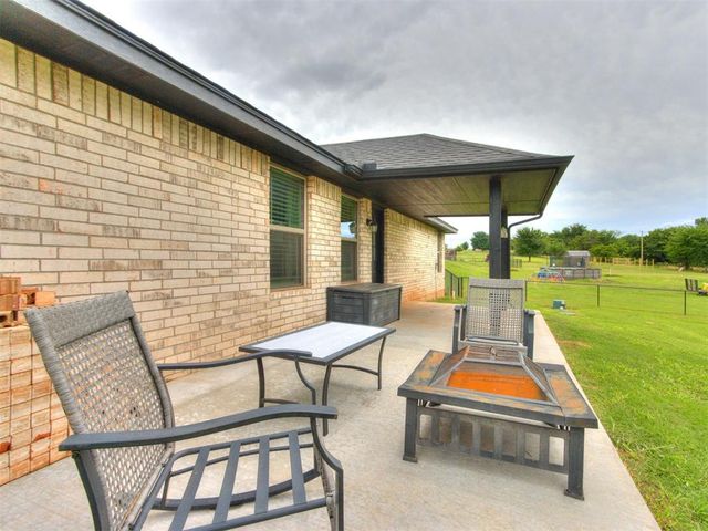 2481 County Road 1328, Blanchard, OK 73010