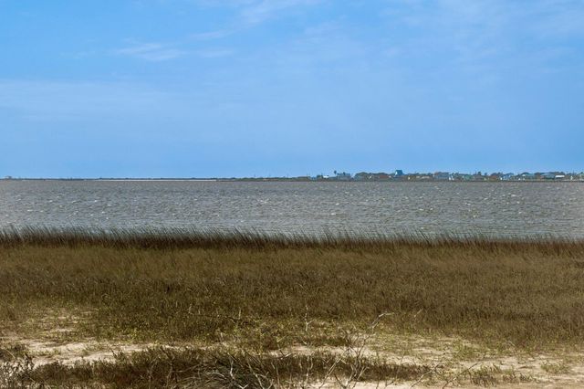 3529 Kiawah Circle, Palacios, TX 77465