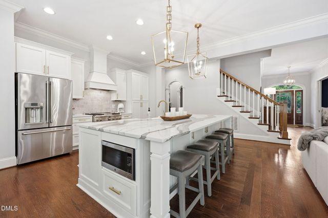 1031 Pinehurst Drive, Chapel Hill, NC 27517