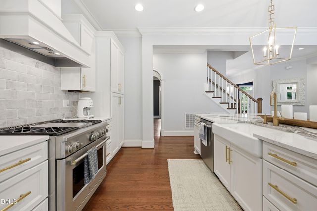 1031 Pinehurst Drive, Chapel Hill, NC 27517